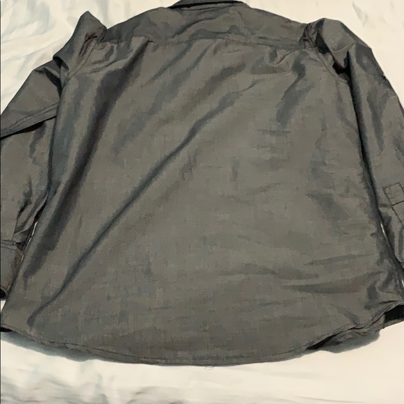 Button up - Picture 3 of 3